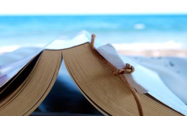 Recommended Summer Reads by Bestselling & Upcoming Authors